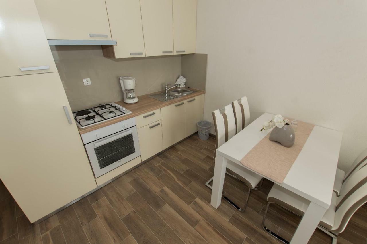 Apartments Matanovi Dvori Makarska Ngoại thất bức ảnh